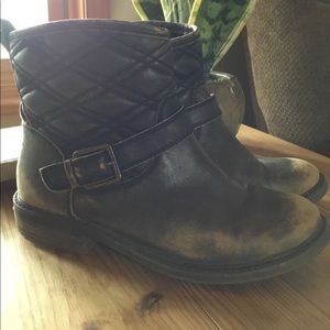 Lucky Brand Distressed Ankle Boot brown